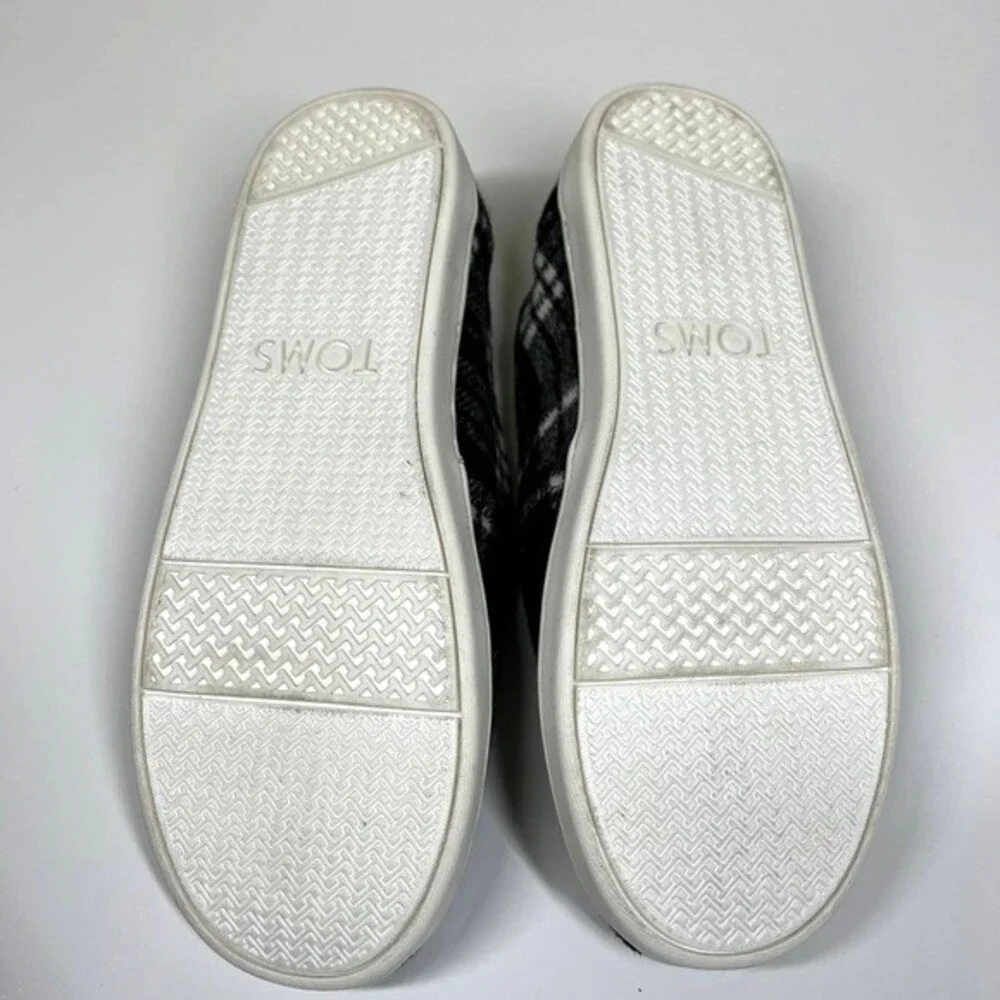 Toms black and white plaid slip on size Y3 Kid Junior US Y3